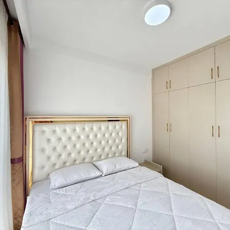 R Residences 金边 Exterior photo