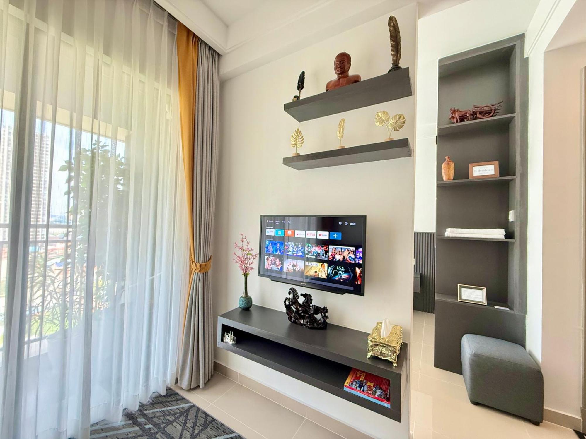 R Residences