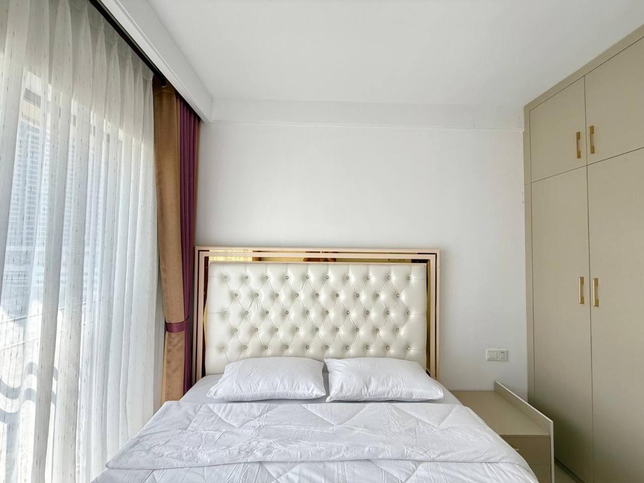 Apartment R Residences